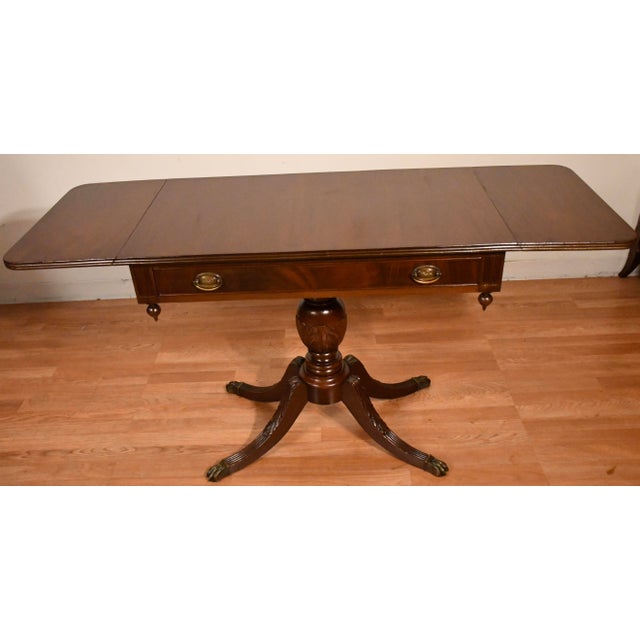 1930s English Regency Style Mahogany Drop-Leaf Pembroke Table / Sofa Table For Sale - Image 4 of 16