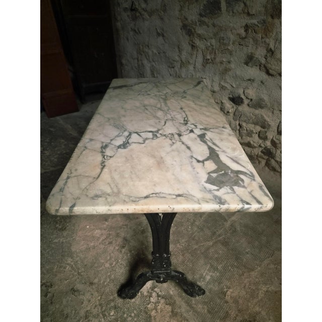 1920s Antique French Marble Bistro Table with Cast Iron Base, 1920s For Sale - Image 5 of 18
