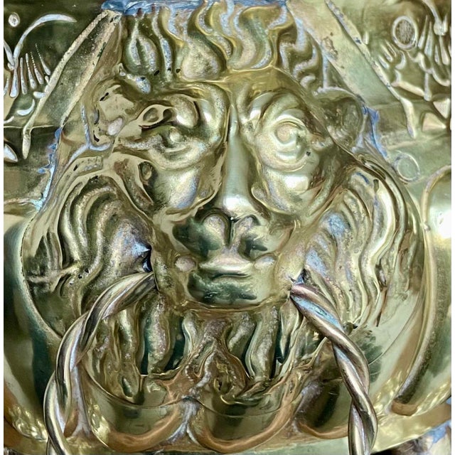 Traditional Antique Neoclassical Brass Jardiniere with Lion Head Ring Handles and Claw Feet, 1900s For Sale - Image 3 of 7