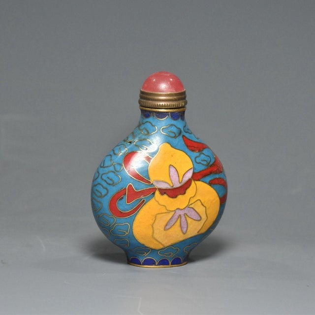Cloisonne Gourd Snuff Bottle, Enamel on Copper For Sale In Los Angeles - Image 6 of 9