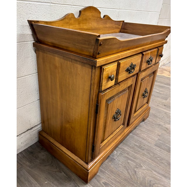 Vintage Garrison Furniture Company Early American Colonial Revival Dry Sink For Sale - Image 13 of 17