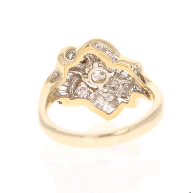 1.32 Carat Diamond Cluster 14 Karat Yellow Gold Ring, Size 7 For Sale - Image 4 of 6