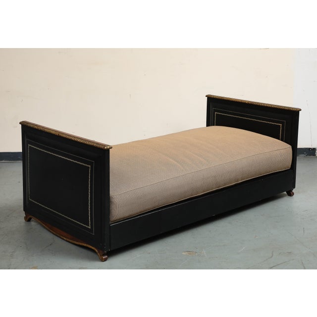 Maison Jansen Black Leather Daybed With Gilded Foliate Design For Sale - Image 11 of 18