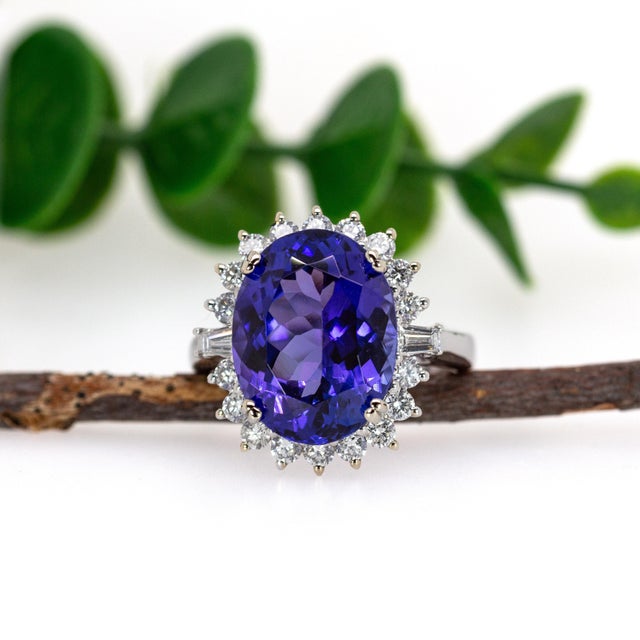 Statement 13x10mm, 9cts Tanzanite Ring W Natural Diamond Halo in Solid 14k Gold, Size 6.75 For Sale - Image 4 of 8