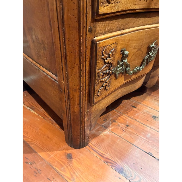Mid 18th Century Mid 18th Century Period Rococo French Provincial Commode en Arbelete For Sale - Image 5 of 14