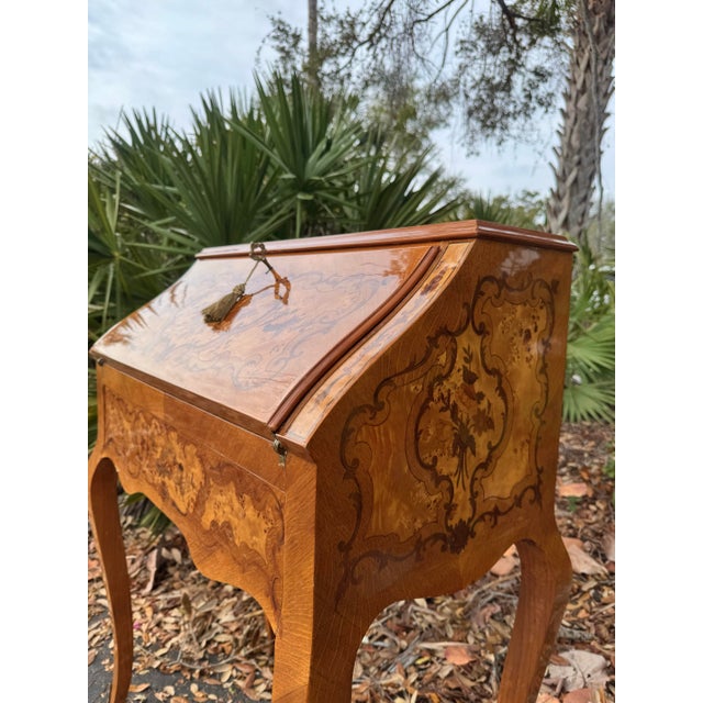 1940s Louis XV Style Italian Marquetry Inlaid Bureau De Dame Ladies Writing Desk For Sale - Image 4 of 9