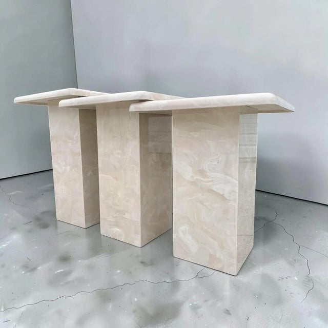 1980s 1980s Postmodern Cream Marble Pedestal Nesting Tables – Set of 3 For Sale - Image 5 of 8