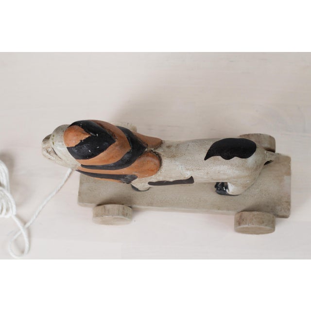 Beige Early 20th Century Hand-Carved Painted Wood Lion Pull Toy on Wheeled Platform For Sale - Image 8 of 17