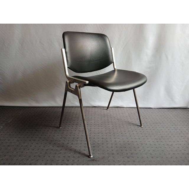 DSC 106 Chair by Giancarlo Piretti for Castelli, 1960s, Set of 4 For Sale - Image 13 of 18