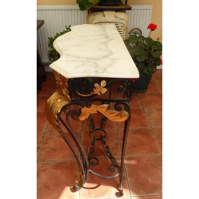 Late 20th Century Cast Iron and Marble Console Table with Gilt Heraldic Crest, 1980 For Sale - Image 13 of 17