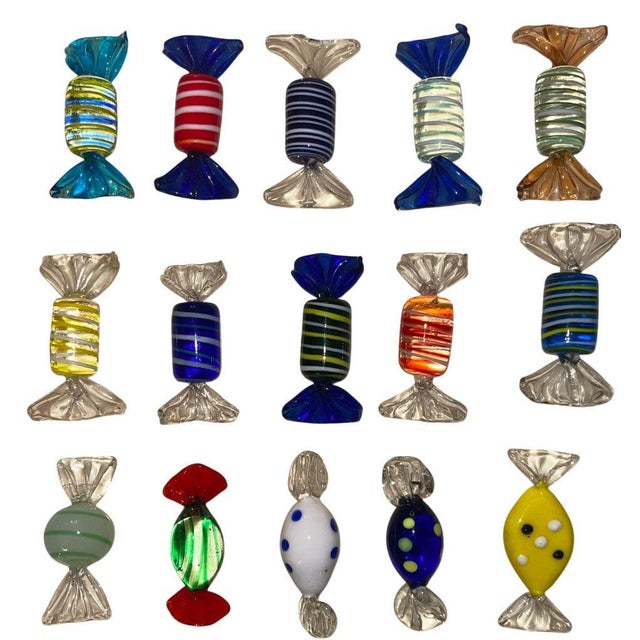 Set of 22, 1970's Ursa Major France Millefiori Plate With Italian Murano Glass Candies. For Sale - Image 10 of 14