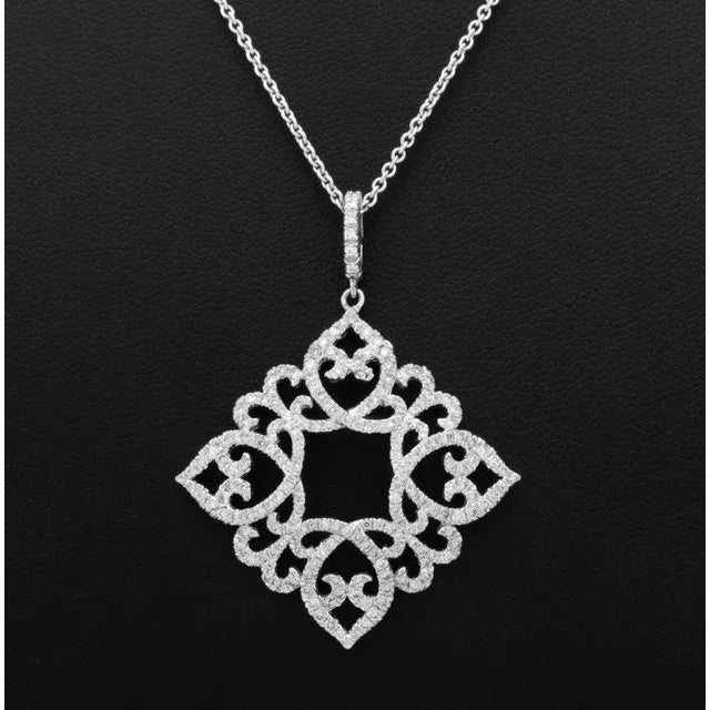 Contemporary 14k White Gold Diamond Pendant Necklace For Sale - Image 3 of 7