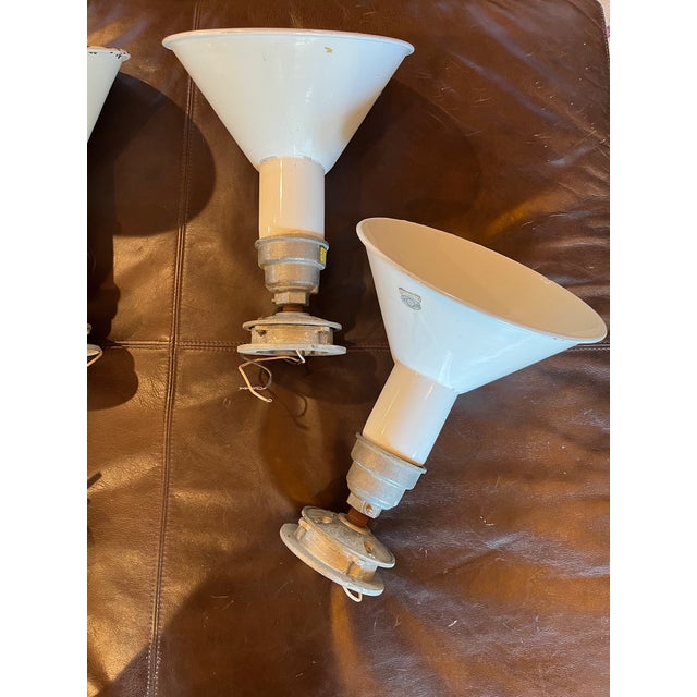 Stonco Vintage 1940s Metal Enamel Industrial Sign Lights For Sale - Image 4 of 10
