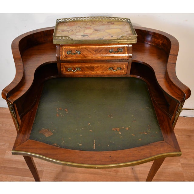 1900 - 1909 1900s Antique French Louis XV Walnut Inlaid Ladies Writing Desk / Bonheur-Du-Jour For Sale - Image 5 of 17