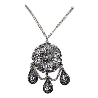 Vintage Signed Napier Silvertone Brutalist Pendant Necklace For Sale