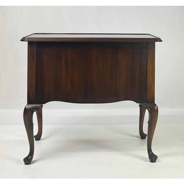Vintage Hekman Queen Anne Style Walnut Burl Lowboy Dressing Table / Side Accent Chest For Sale - Image 9 of 15