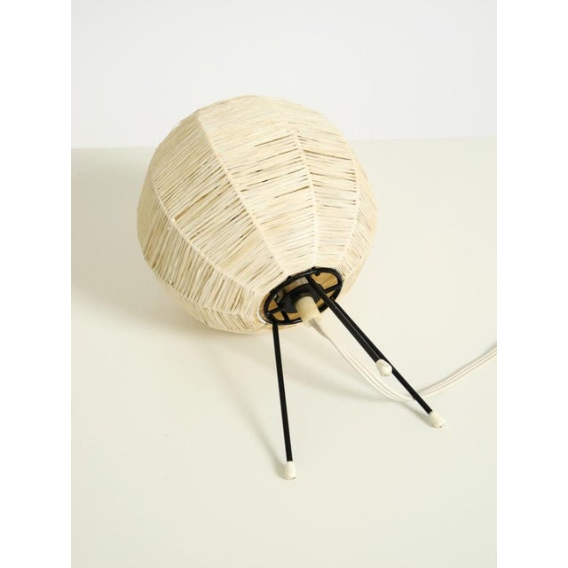 Metal Mid-Century Modern Tripod Raffia Table Lamp, 1950s For Sale - Image 7 of 18