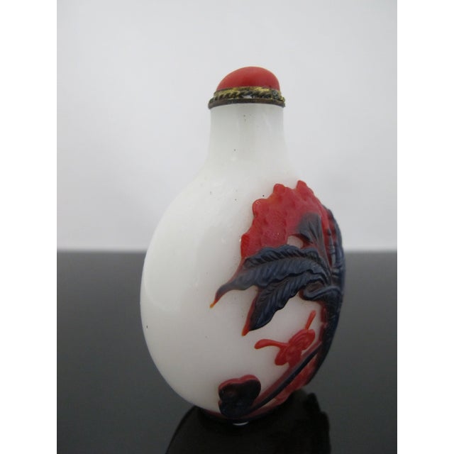 Late 19th Century Chinese Ruyi Crab Lotus Carved Overlay Red & Blue Peking Glass Snuff Bottle For Sale - Image 5 of 11