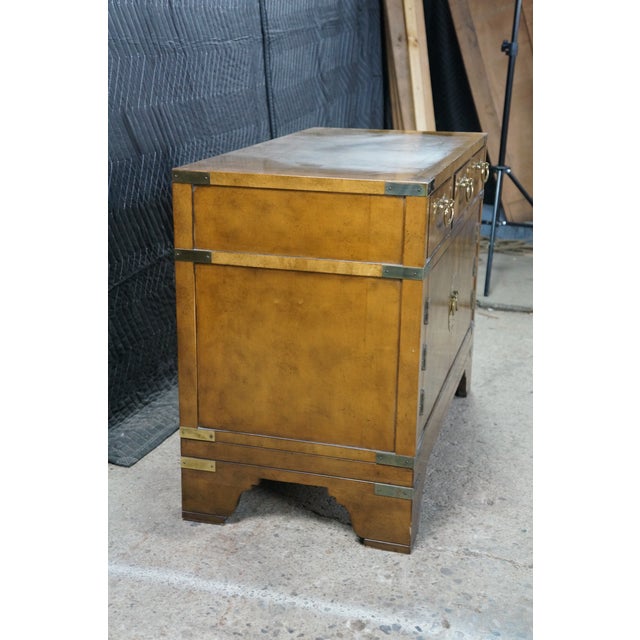 Mid 20th Century Baker Far East Collection Walnut Burl Chinoiserie Campaign Chest Nightstand MCM For Sale - Image 5 of 9