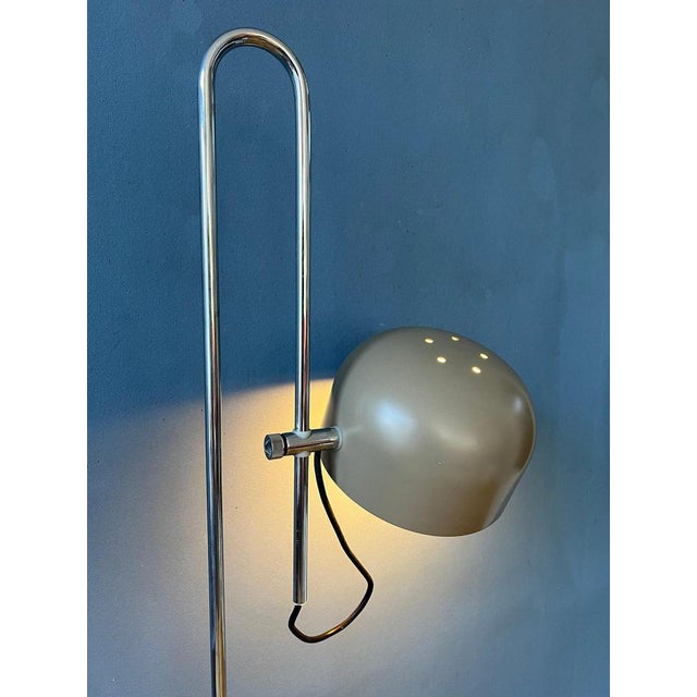 Vintage Beige Adjustable Floor Lamp For Sale - Image 5 of 11
