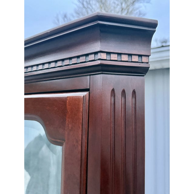 Jasper Cabinet Company Royal Cherry Illuminated Corner Cabinets - a Pair For Sale In New York - Image 6 of 10