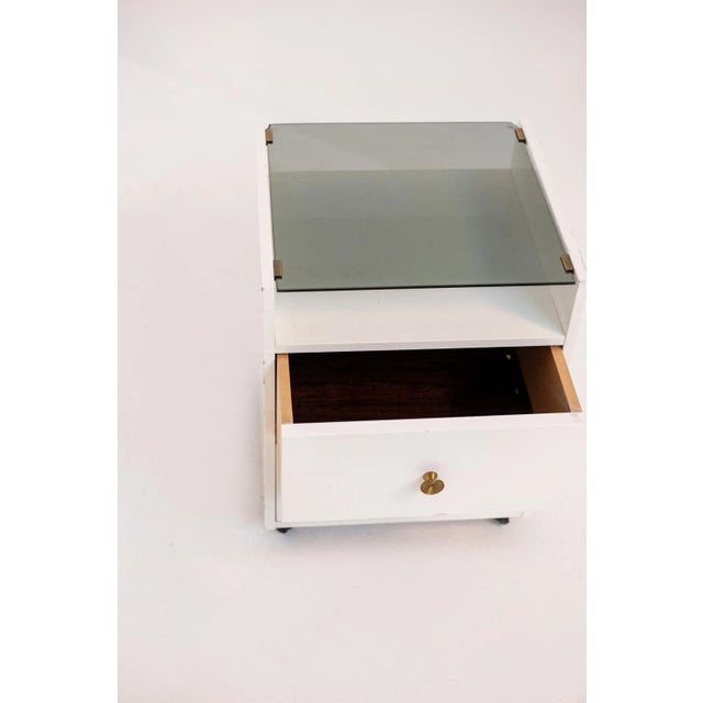 White Nightstands by Carlo De Carli for Luigi Sormani, 1960, Set of 2 For Sale - Image 9 of 12