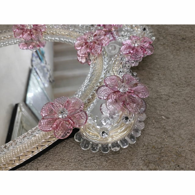 Murano Italian 2000s Venetian Oval Pink Floreal Hand-Carving Mirror in Murano Glass Style For Sale - Image 4 of 9