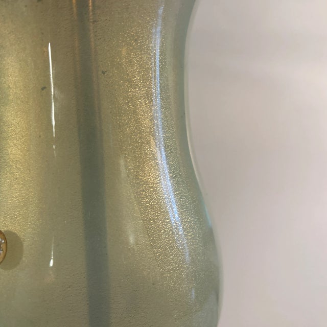 1940s Early Murano Aventurine Filled Hand Blown Glass With Brass Flower Pedal Lamps With Original Foil Tag, a Pair For Sale - Image 10 of 12