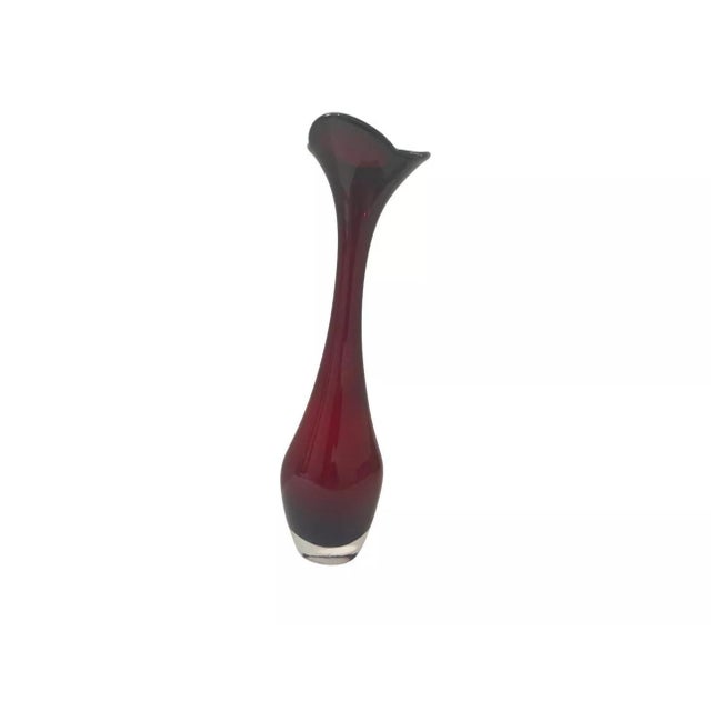 We have for your consideration a very beautiful vintage red glass vase. Manufacture unknown looks to be maybe murano but...