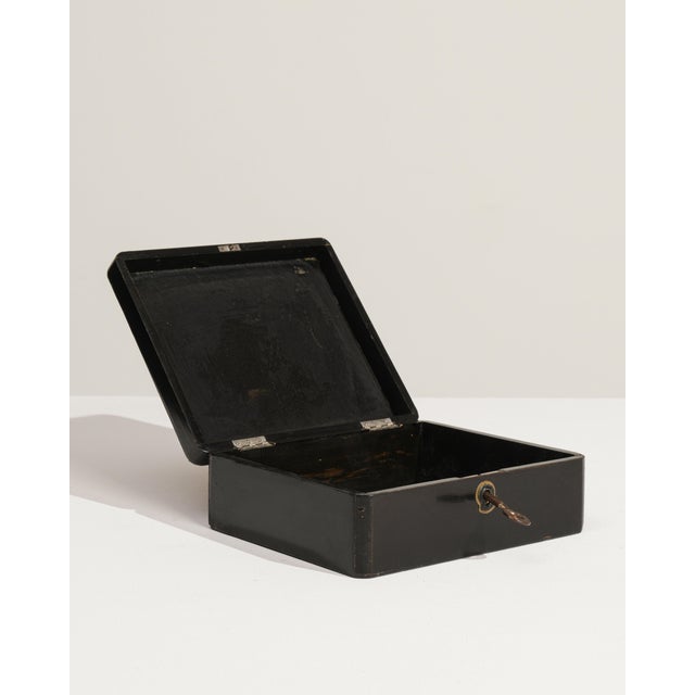 Early 20th Century China Black Lacquer Box For Sale - Image 10 of 18
