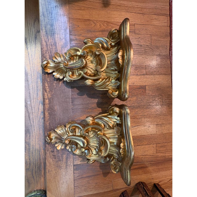 Gold Pair of 19th Century Italian Giltwood Wall Brackets For Sale - Image 8 of 10