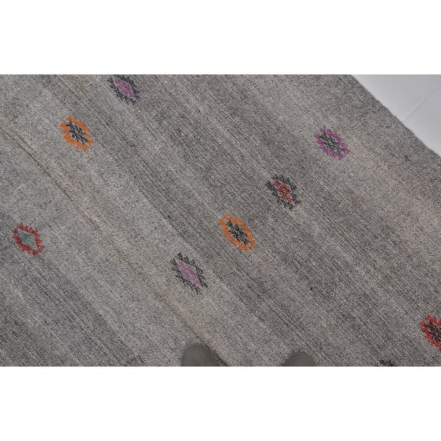 Organic Vintage Home Liivng Kilim Rug For Sale In Phoenix - Image 6 of 10