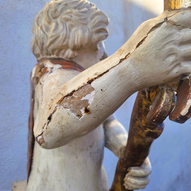 Putto Torch Holder in Lacquered and Gilded Wood, Italy, Late 17th-Early 18th Century For Sale - Image 11 of 18