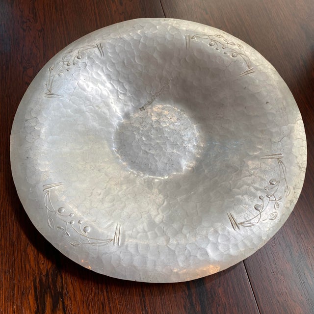 Mid 20th Century Mid 20th Century Hand Hammered Decorative Aluminum Floral Serving Platter For Sale - Image 5 of 10