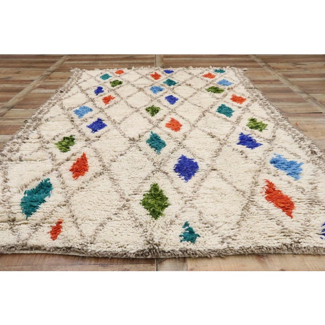 Textile Berber Moroccan Azilal Rug - 05'11 X 09'01 For Sale - Image 7 of 9