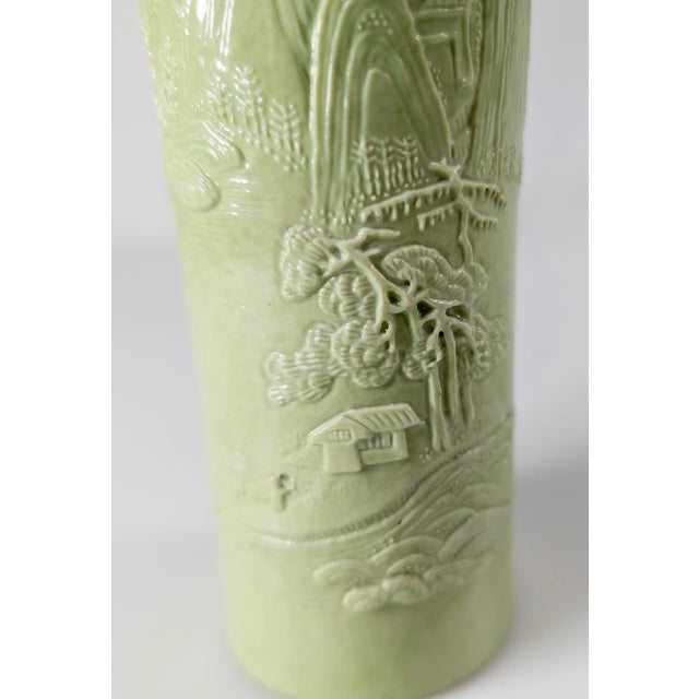 Early 20th Century Chinese Lime Green Brushpot Style of Wang Bingrong, Guangxu Reign Mark For Sale - Image 9 of 15