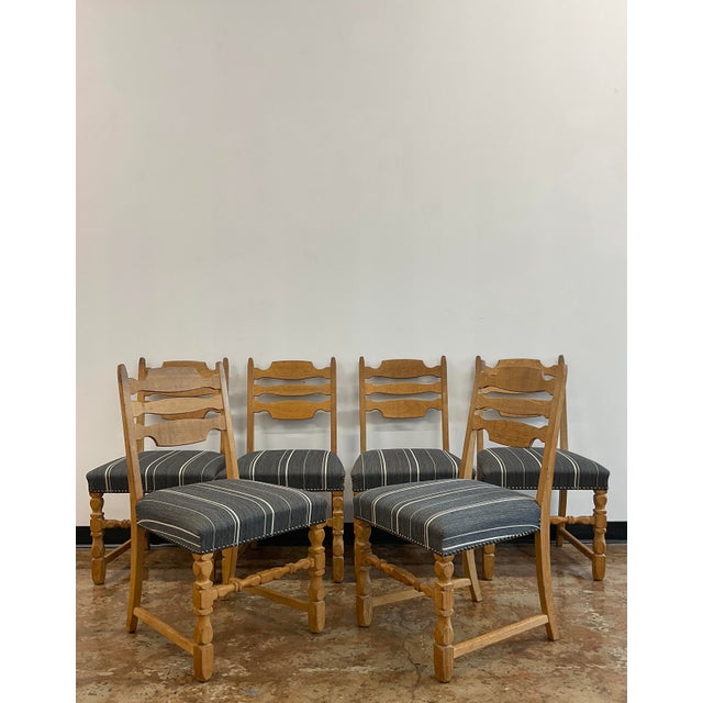 Henning Kjaernulf Six oak Dining Chairs in the Style of Henning Kjærnulf, Denmark, 1960s For Sale - Image 4 of 16