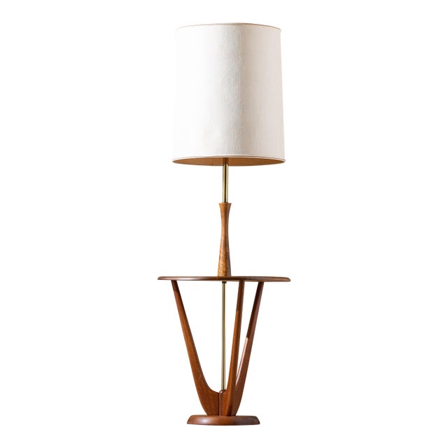 1960s Mid-Century Modern v.h. Woolums Sculptural Walnut Floor Lamp With Integrated Table For Sale