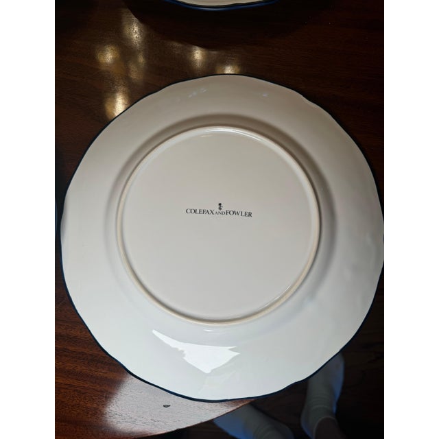 Ceramic Colefax & Fowler " Tulip and Butterfly " 11 Inch Dinner Plates - Set of 10 For Sale - Image 7 of 8