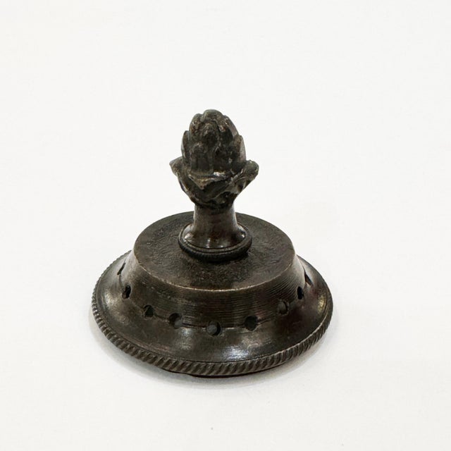 Early 19th Century urn-shaped Regency perfumer For Sale - Image 4 of 5