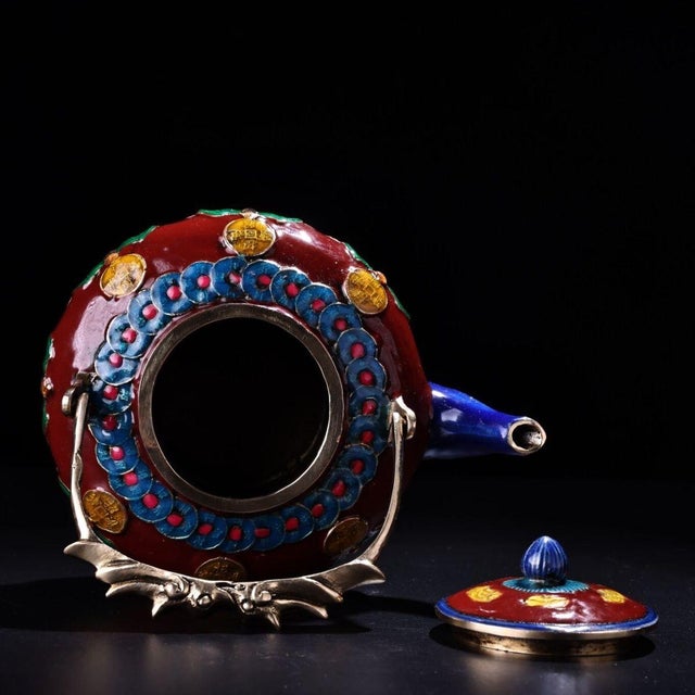 Vintage Ming Cloisonne Enamel Teapot – Red Ground Gilt Bat & Coin Motif For Sale In Los Angeles - Image 6 of 9