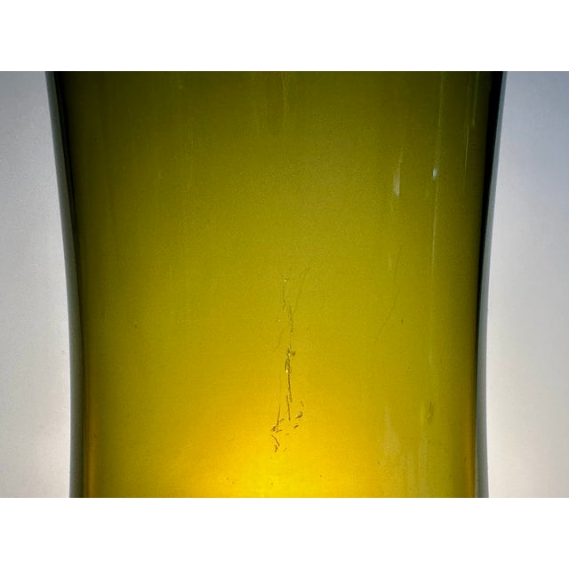 Sculptural Glass Art Vase in Olive Green from the Riihimäen Lasi Oy Glassworks, Finland, 1960s For Sale - Image 11 of 13