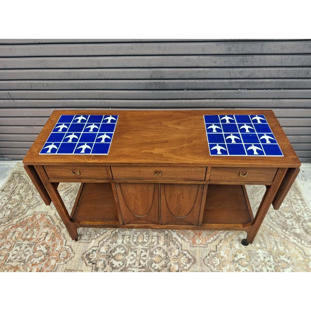 Mid-Century Modern Mid Century Modern Broyhill Brasilia Bar Cart Server. For Sale - Image 3 of 18