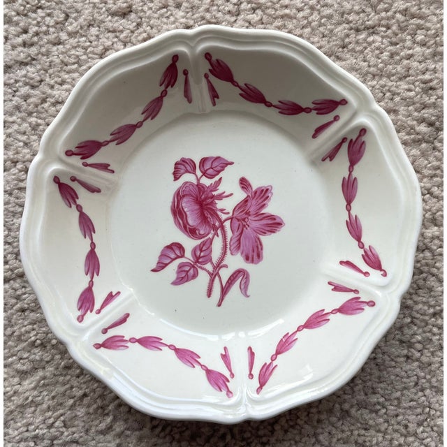Wedgwood Vintage Wedgwood-10 Place-Settings-68 Pieces-"Williamsburg Husk" For Sale - Image 4 of 12