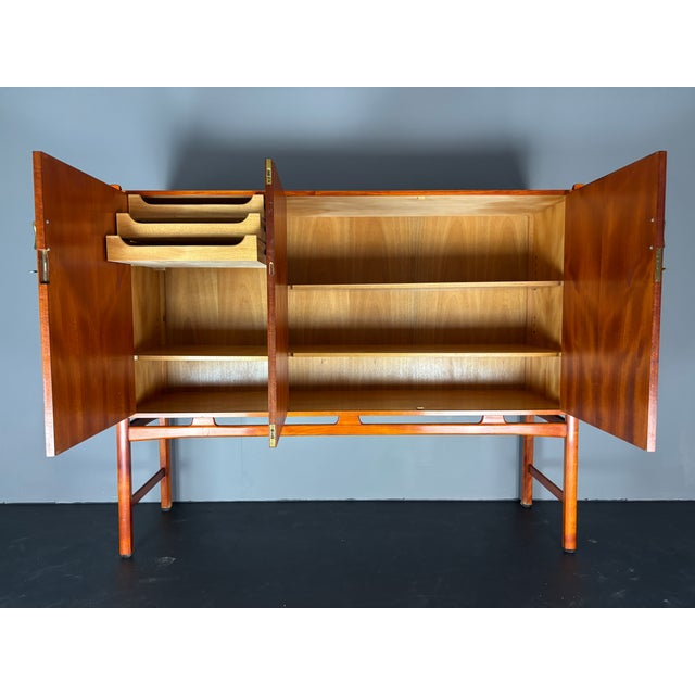 Midcentury Modern Swedish Sideboard Cabinet by David Rosen for Westbergs Möbler, 1953 For Sale - Image 10 of 18
