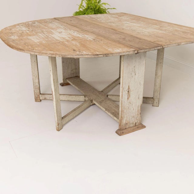 18th Century Swedish Gustavian Original Paint Gate Leg - Drop Leaf Table For Sale - Image 12 of 12