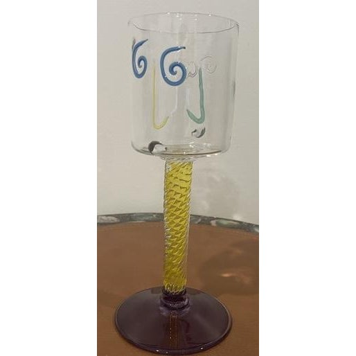 Mid-Century Modern Late 20th Century Signed Kerry Feldman Fine Line Studios Abstract Face Art Wine Glass For Sale - Image 3 of 4