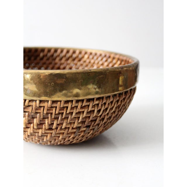 Mid-Century Woven Rattan Bowl With Brass Rim For Sale - Image 11 of 12