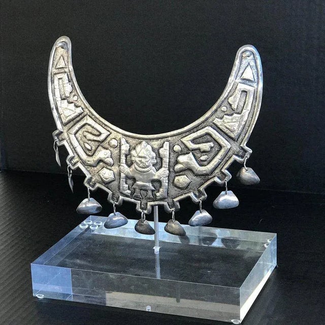 Early 20th Century Museum Mounted Grand Tour Inca or Sipan Silver Official Necklace For Sale - Image 9 of 13