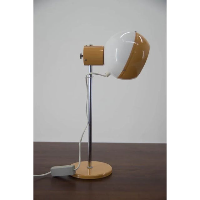 Adjustable shade with magnetic holder. 1x40w, e25-e27 bulb us wiring adapter. This piece is attributed to the mentioned...